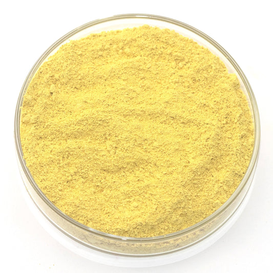 Light Stil de Grain natural yellow pigment, derived from unripe buckthorn berries, historically used in oil, watercolor, and tempera painting. Offers a warm, transparent golden hue with excellent glazing properties. Favored by Renaissance and Baroque artists for its luminous quality. Finely ground for smooth application in fine art and historical restoration. Available in various sizes.