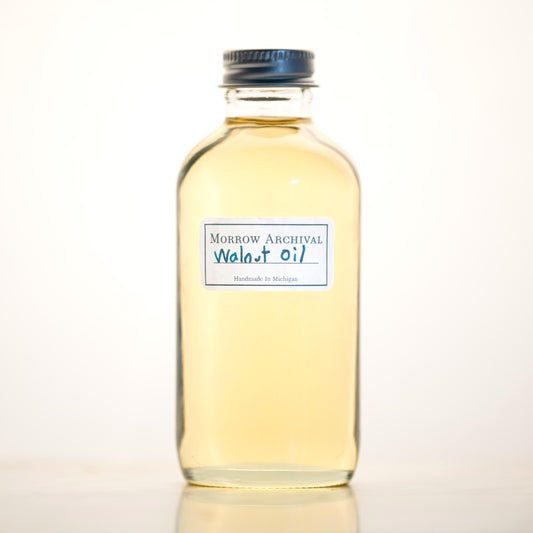 Cold Pressed Pale Walnut Oil Medium